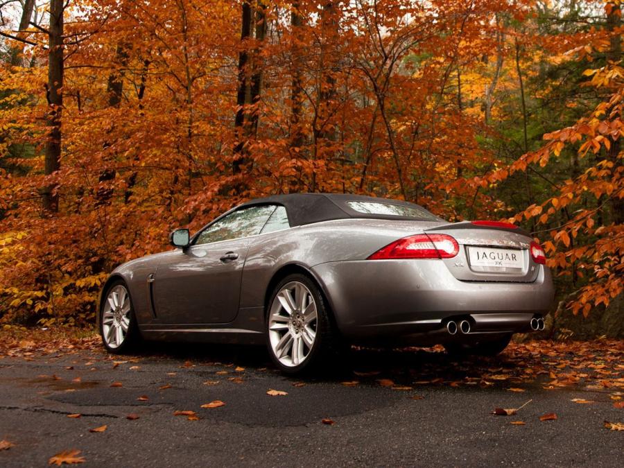  Jaguar XKR Convertible 2009 года  (US) (фото 10 из 13)